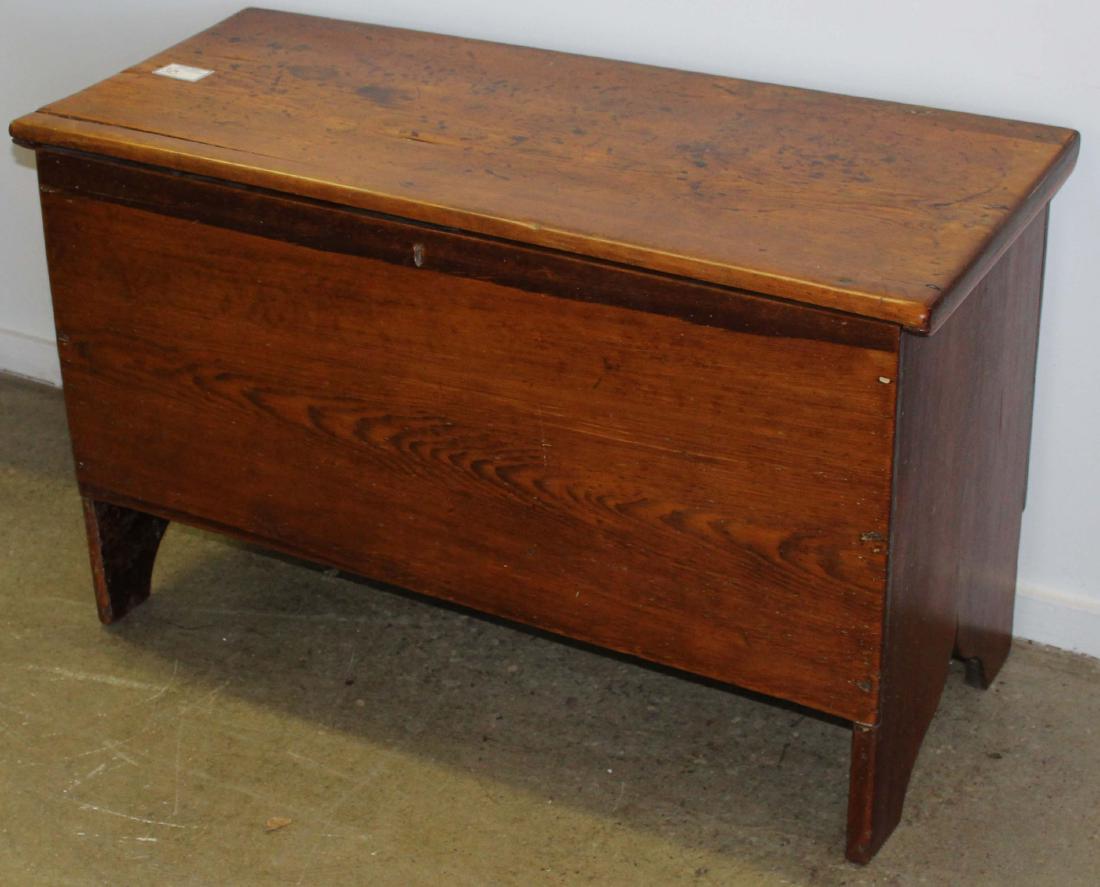 19th c pine bootjack end blanket box (1 of 2)