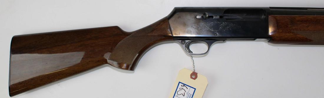 Browning 2000 shotgun in 12ga: Browning 2000 Semi-Automatic Shotgun chambered in 3" 12 gauge minor losses to bluing on receiver -This firearm is to be sold in accordance with Federal Law. Buyer must pass NCIS background check or be