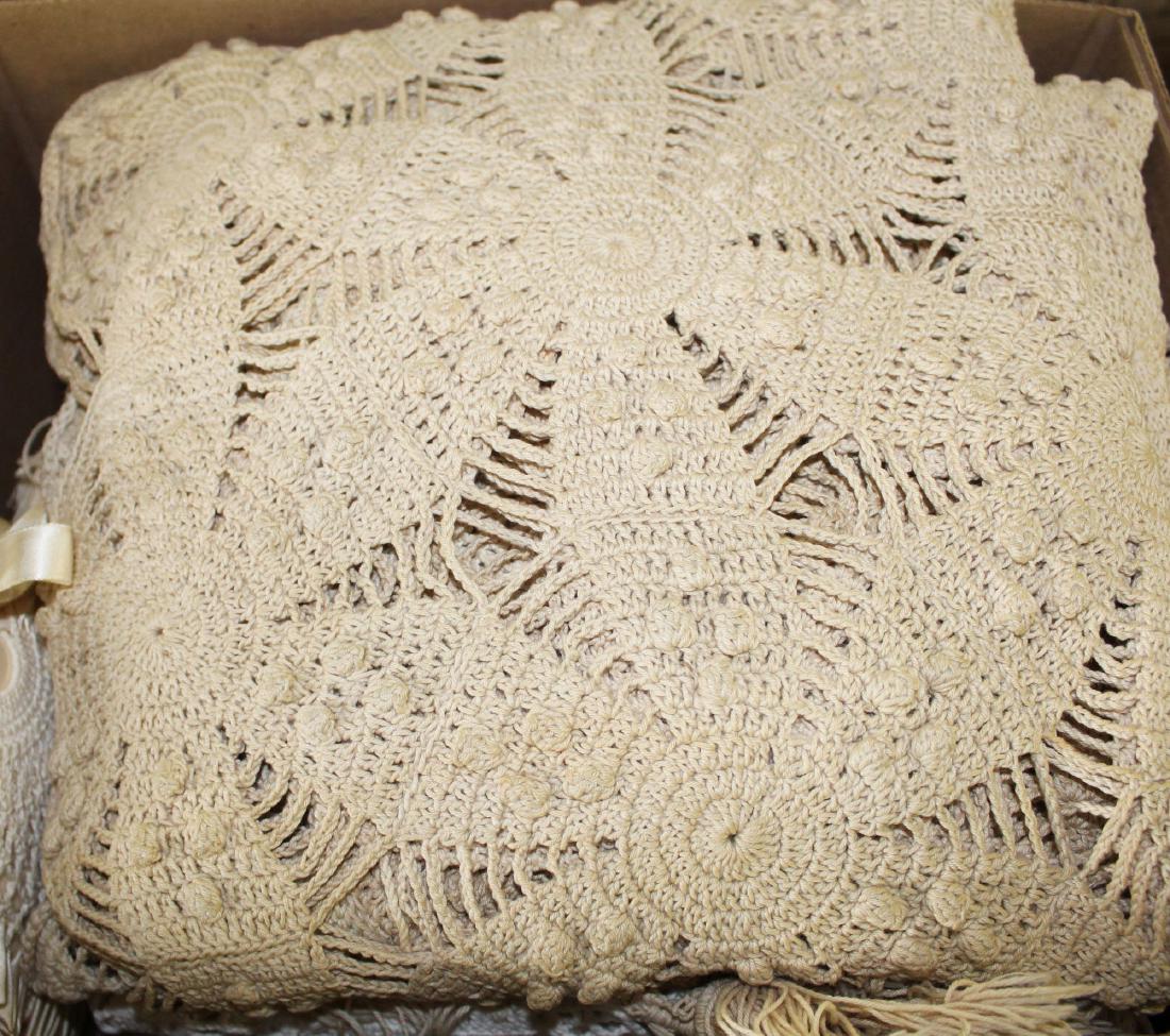 vintage crocheted table runners and doilies: lot of vintage crocheted table runners, tablecloths and doilies including good popcorn pineapple pattern runner