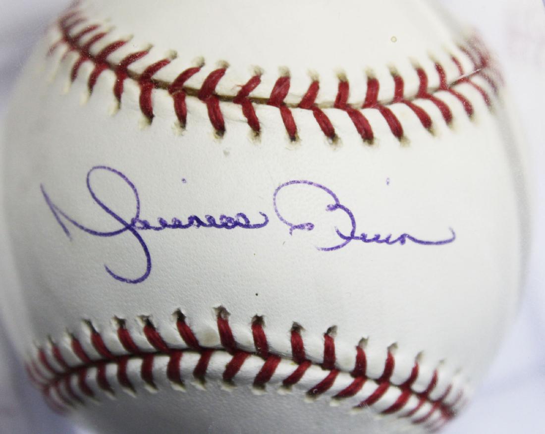 Mariano Rivera autographed baseball: New York Yankee Mariano Rivera signed baseball. Cased Steiner sticker. Official Major league baseball Allen H Selig