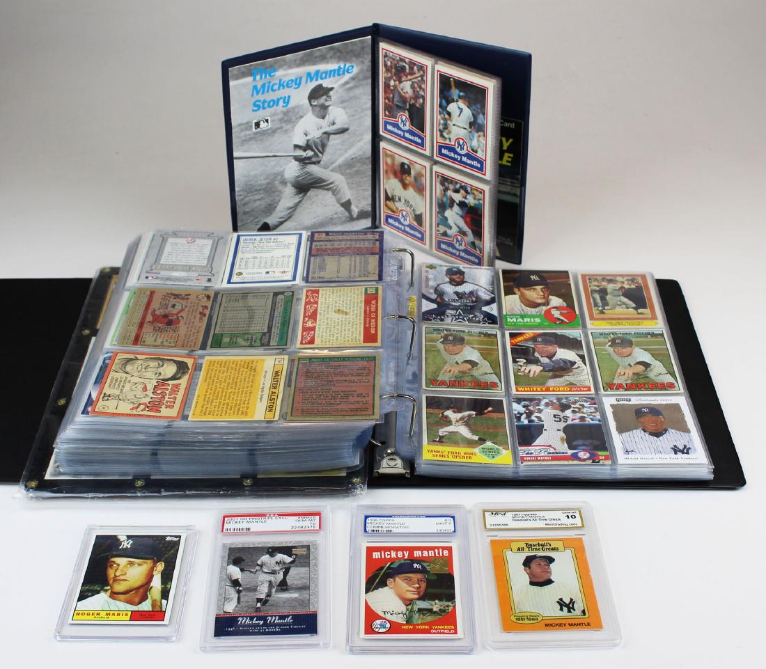 Outstanding New York Yankee baseball card binder (1 of 5)