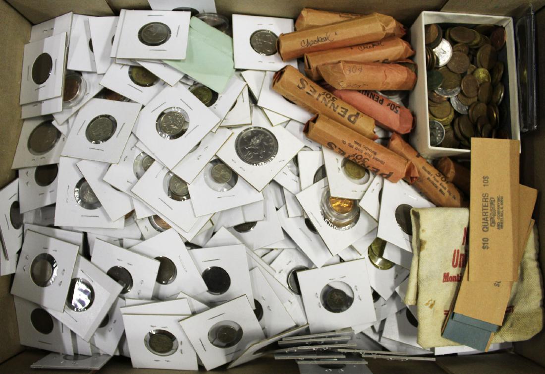 loose US & Foreign coins (1 of 2)