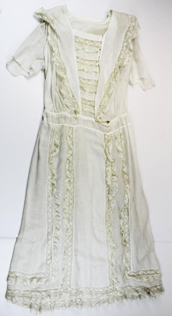 late Victorian cotton and lace dress (1 of 12)