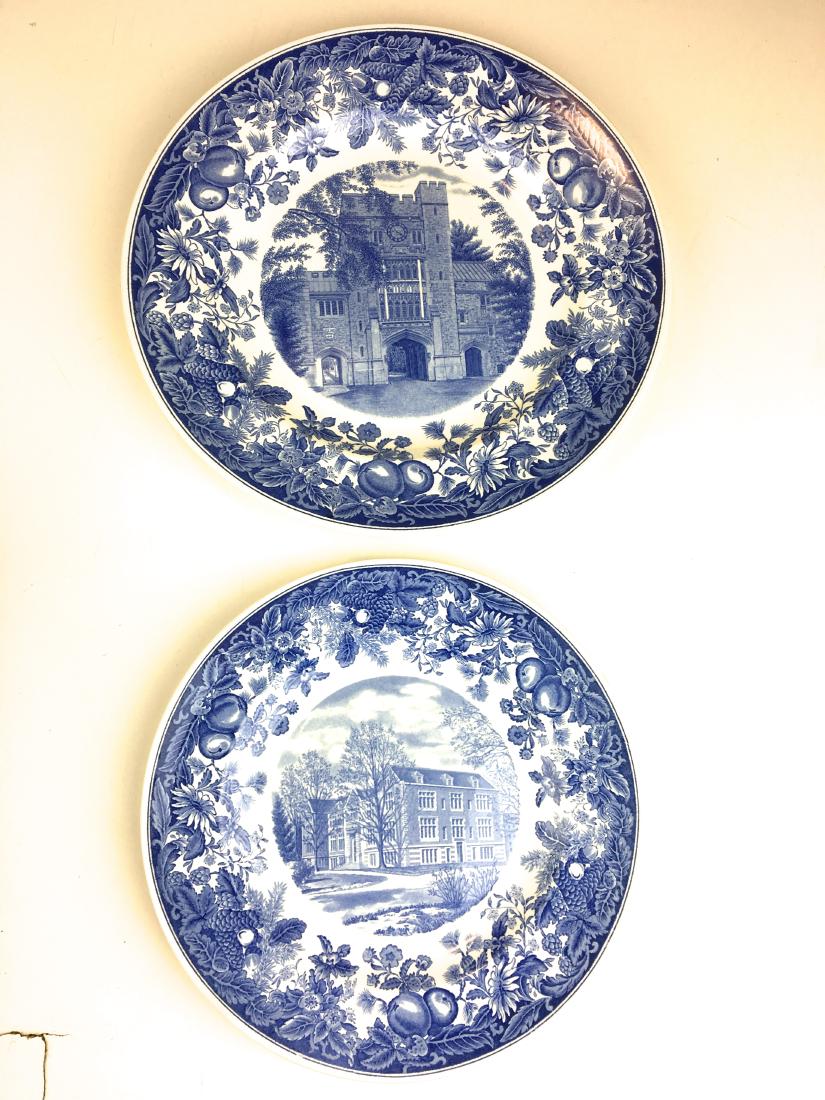 10 Vassar college Wedgwood plates (1 of 2)