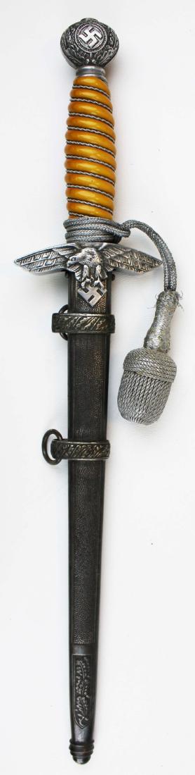 WWII German Luftwaffe 2nd Model dagger: WWII German Third Reich Nazi Luftwaffe 2nd Model dagger, Siegfried Waffen, Ernst Pack Waffenfabrik, Solingen, blade length 9 3/4", overall length 15", with scabbard & sword knot