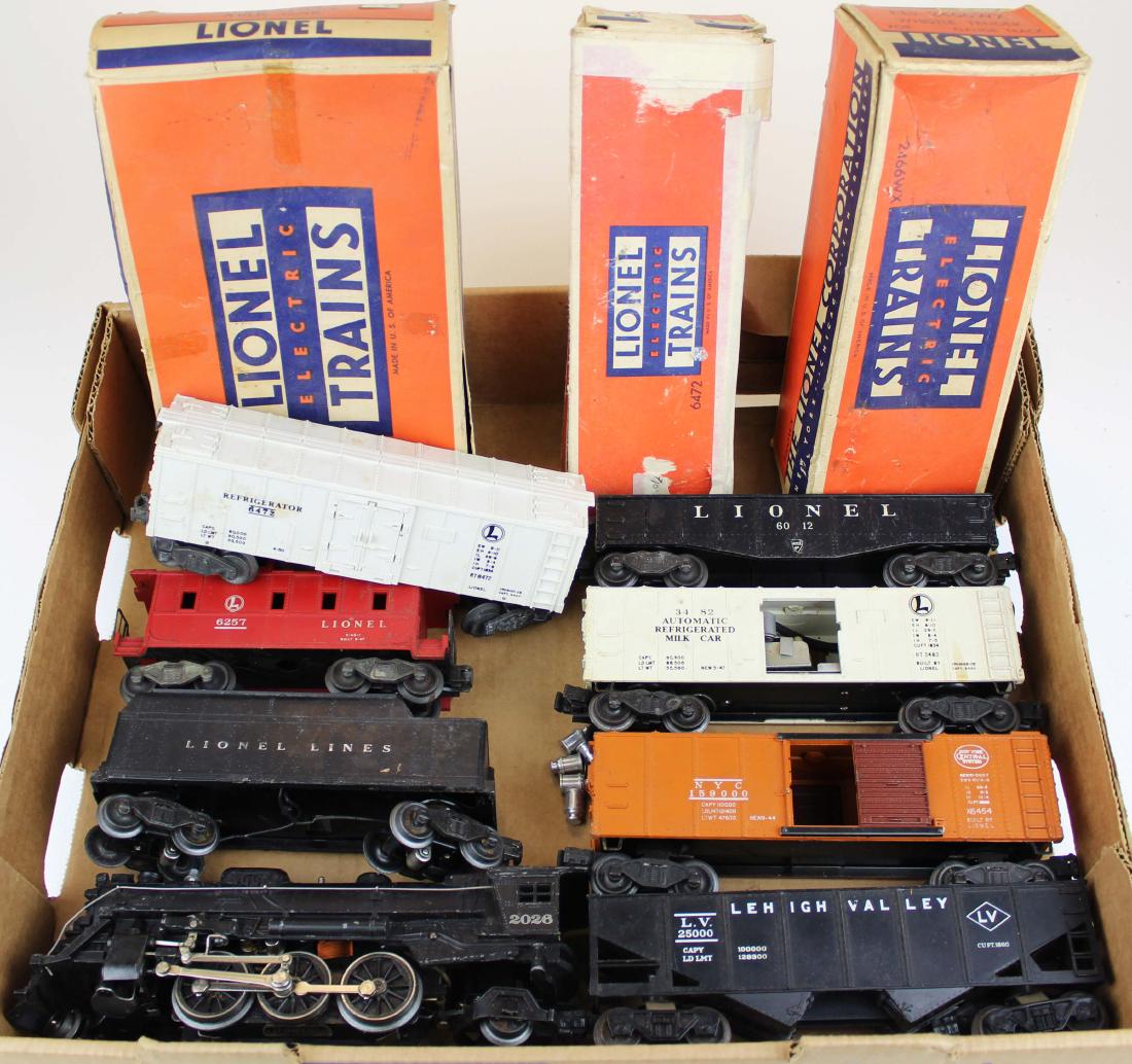Lionel O gauge 2026, 6466, 3482, 6472 (1 of 3)