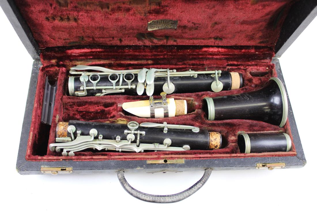 Martin Freres Clarinet in case (1 of 4)