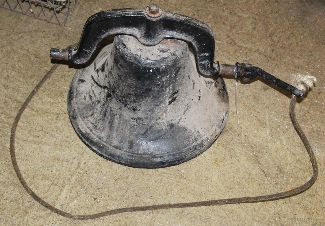 ca. 1900 15" cast iron farmhouse bell (1 of 1)