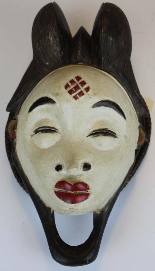 Punu female mask (1 of 2)