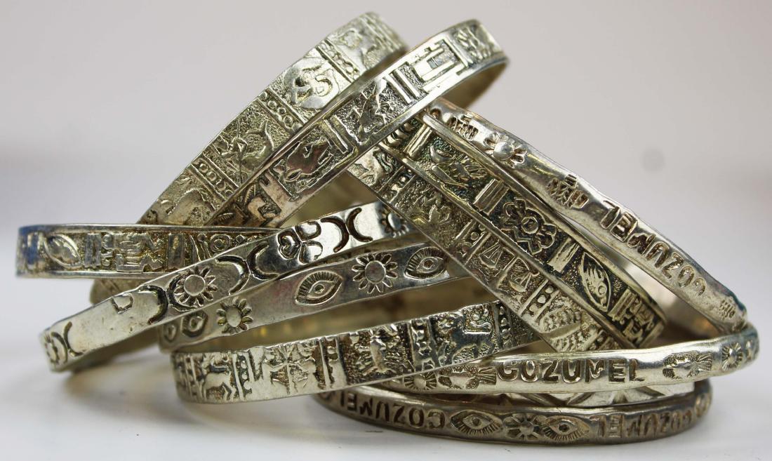 A group of 12 Mexican vintage silver bracelets (1 of 1)