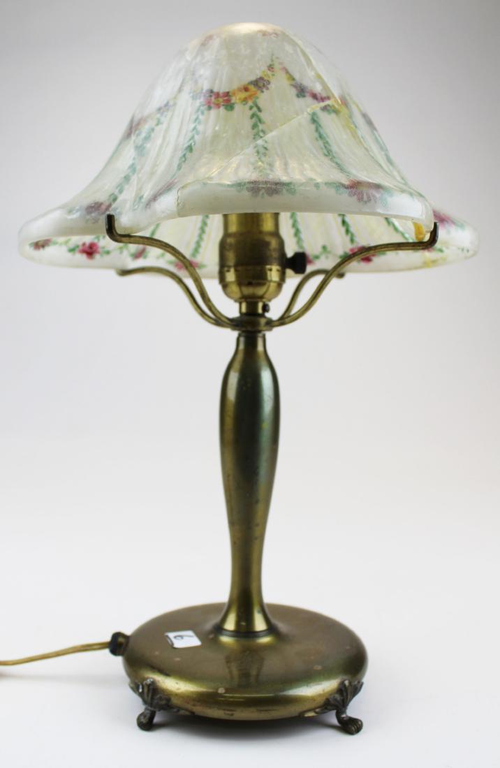 Pairpoint boudoir lamp with cracked shade: Signed Pairpoint boudoir lamp base with cracked & repaired signed Pairpoint glass shade, ht 14 1/2"