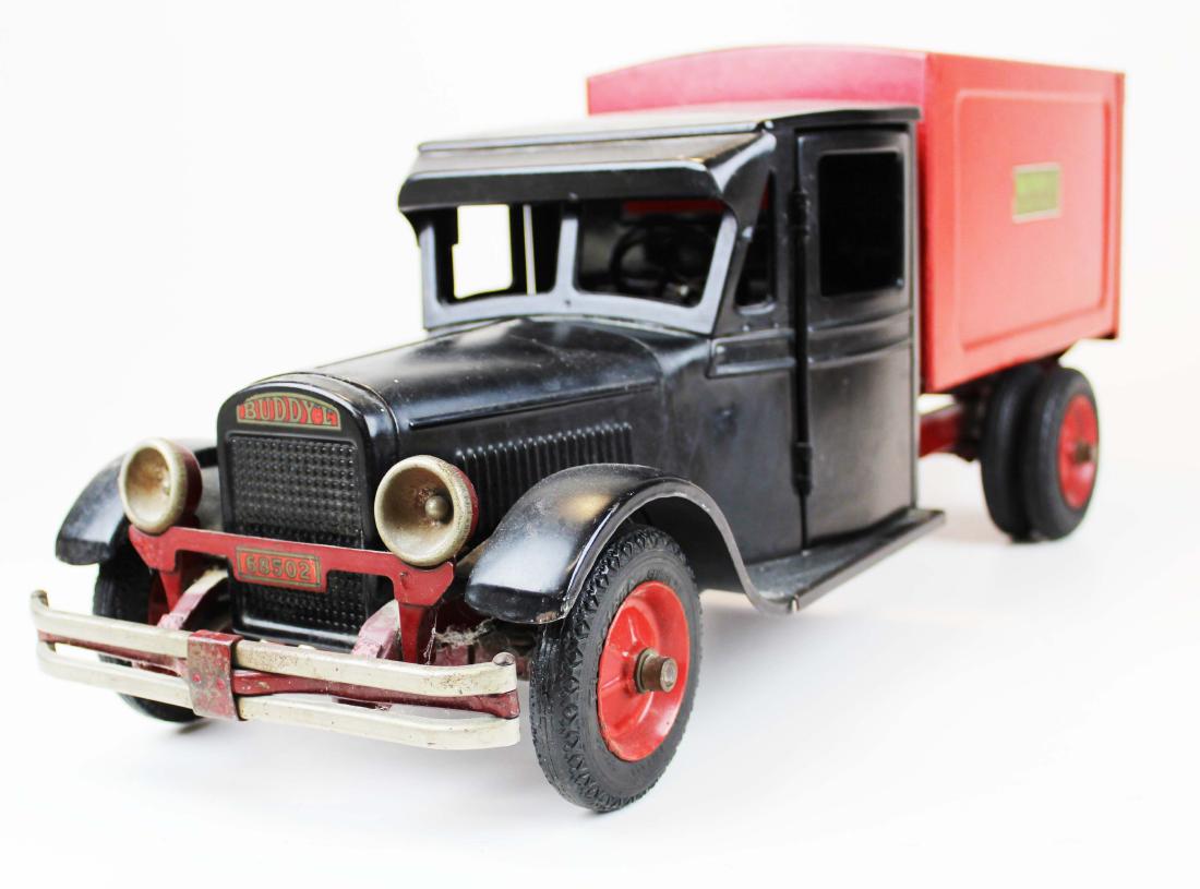 Buddy-L Junior pressed steel Air Mail truck: early 20th c Buddy-L Junior Air Mail truck, pressed steel, original paint & decals, minor loss radiator cap, overall length 22"
