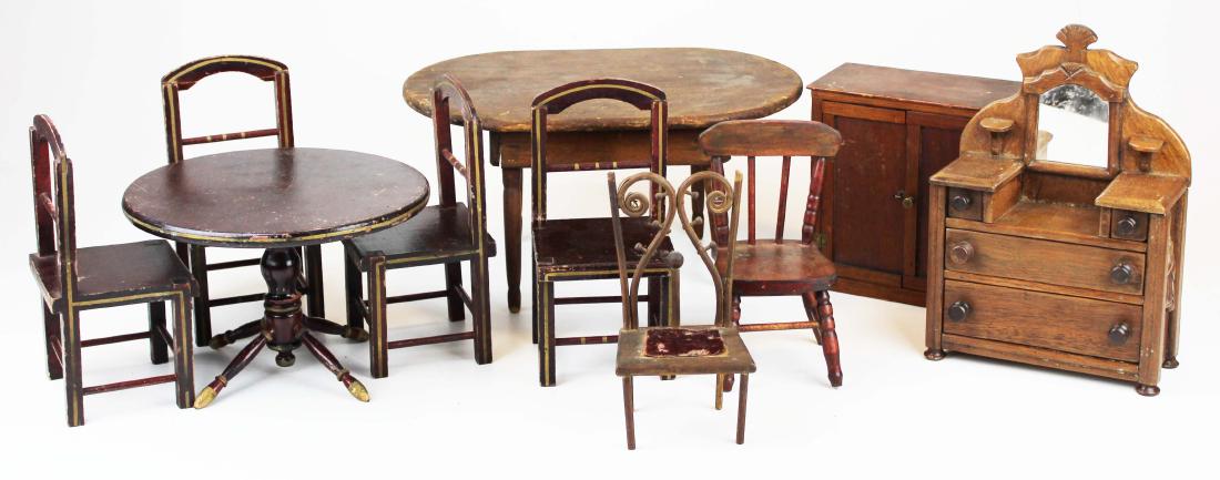 late 19th- early 20th c doll furniture: late 19th- early 20th c wooden doll furniture, including old surface square nailed oval top table, old surface pinstripe decorated round table with 4 chairs, etc, hts/ lengths 7" to 15"