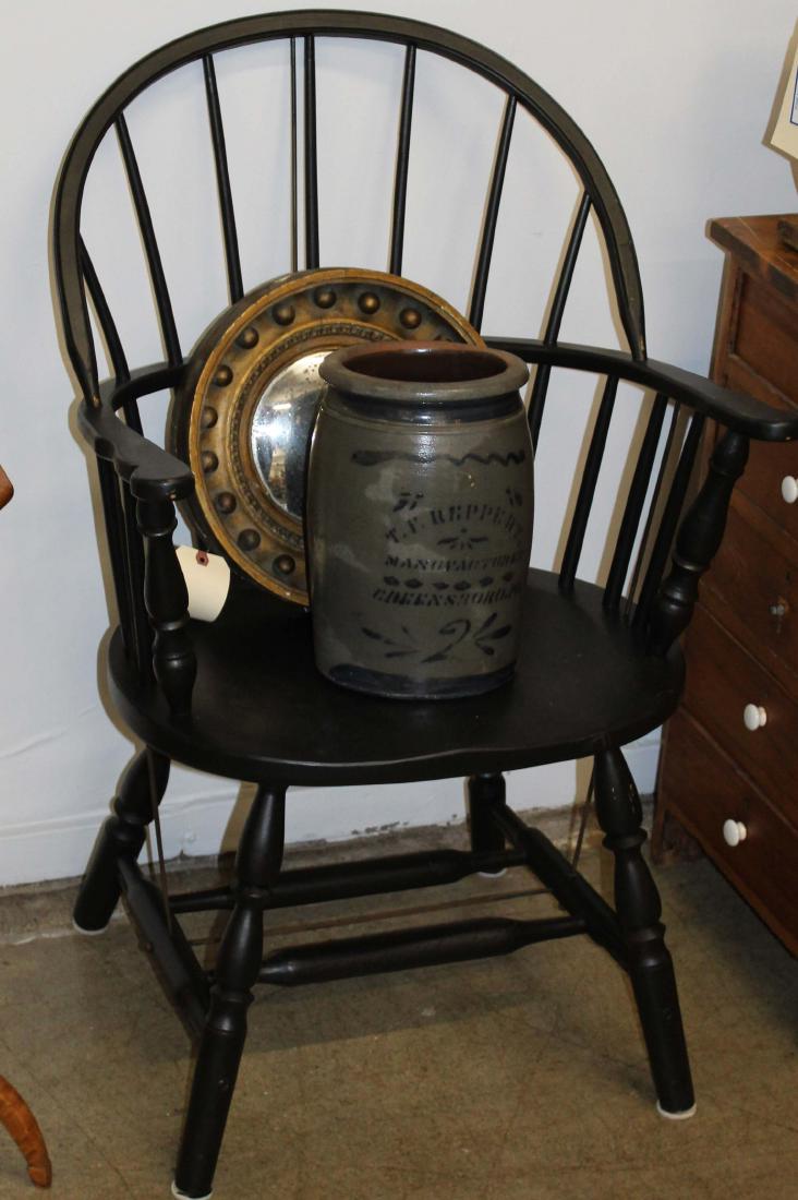 20th c sack back Windsor arm chair: 20th c sack back Windsor armchair