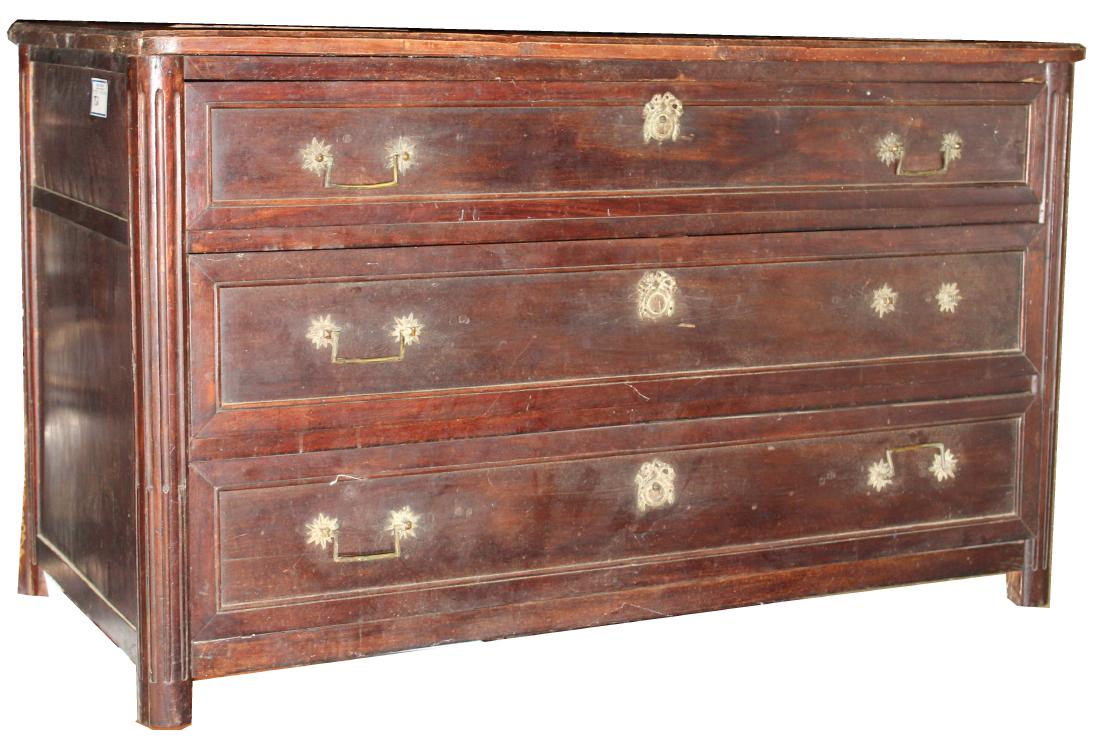 18th c French 3 drawer commode: 18th c French three drawer commode, legs cut down, marble top missing, case width 46", top is 47 1/2" x 22" with rounded corners