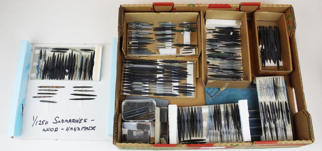 Submarine models in 1: 1250 scale: Submarine models in 1: 1250 scale, includes a sub pen diorama, lengths 1'" to 4 3/4"
