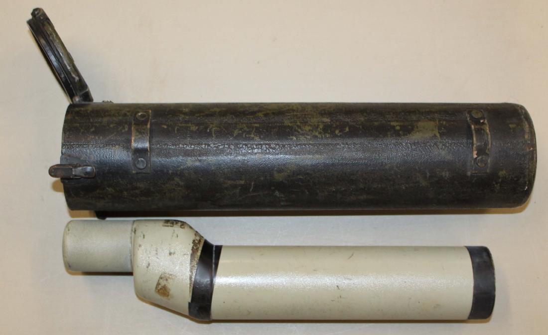 Military Spotting scope in case: Military spotting scope in case