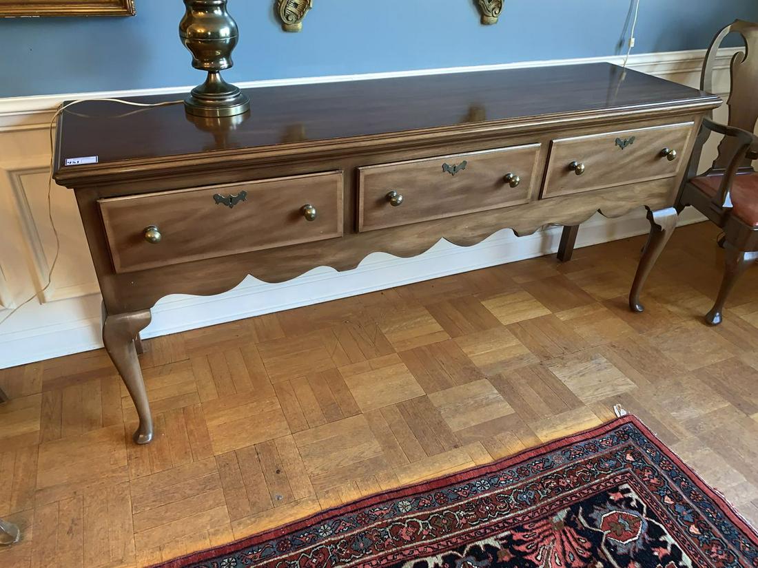 Kittinger Queen Anne mahogany sideboard: Kittinger Colonial Williamsburg reproduction CW 148 English Geo II Queen Anne style mahogany sideboard with 3 drawers on cabriole legs 33.75" x 77.5" x 21.25" -some fading