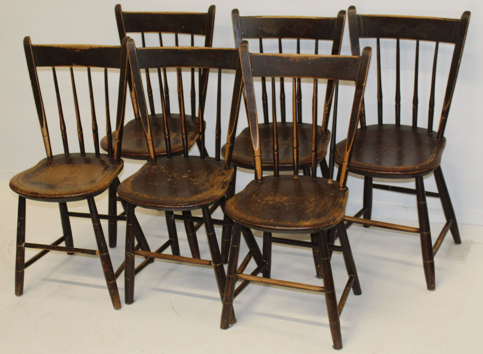 six New England rabbit ear Windsor side chairs: set of six New England or Ontario rabbit ear Windsor side chairs in old as found painted finish, seat ht 18", overall ht 35"