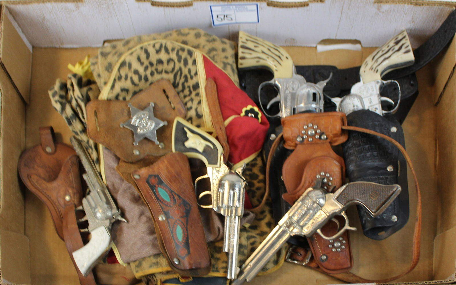 Western outfit, holsters, & cap guns: Western outfit, holsters, & cap guns