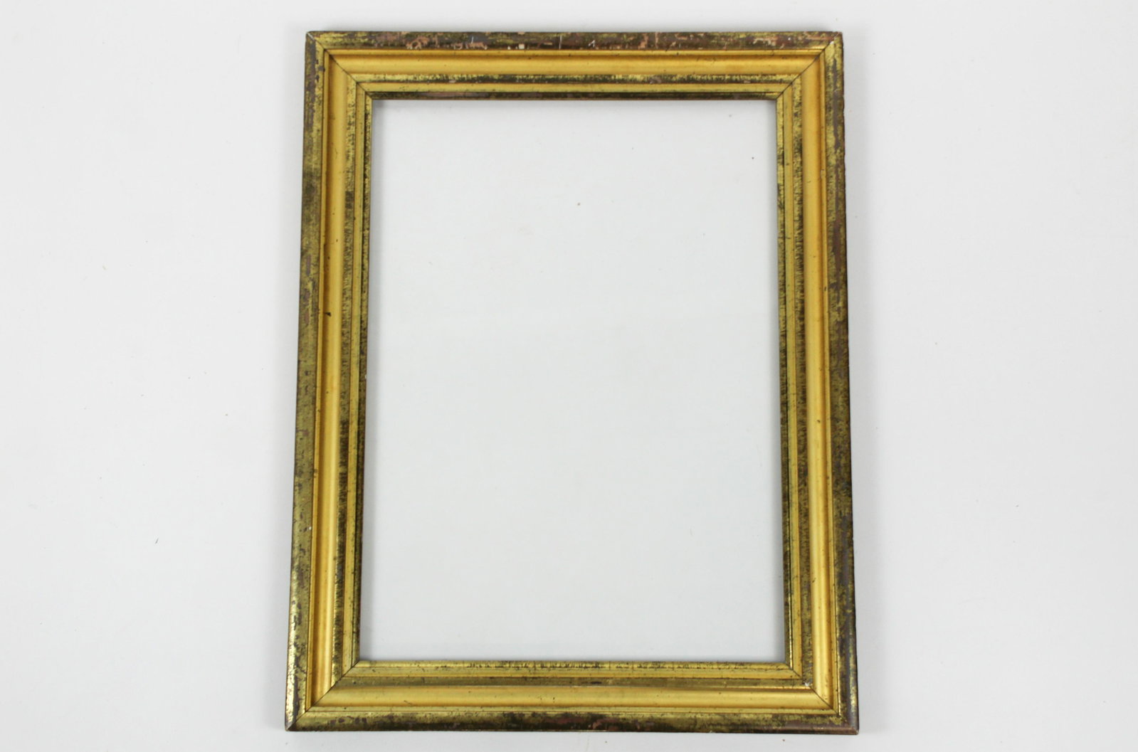 19th c. gilt gesso lemon gold picture frame: 19th c. gilt gesso lemon gold picture frame in very good original condition with old glass, hold image size 16.25" x 22"