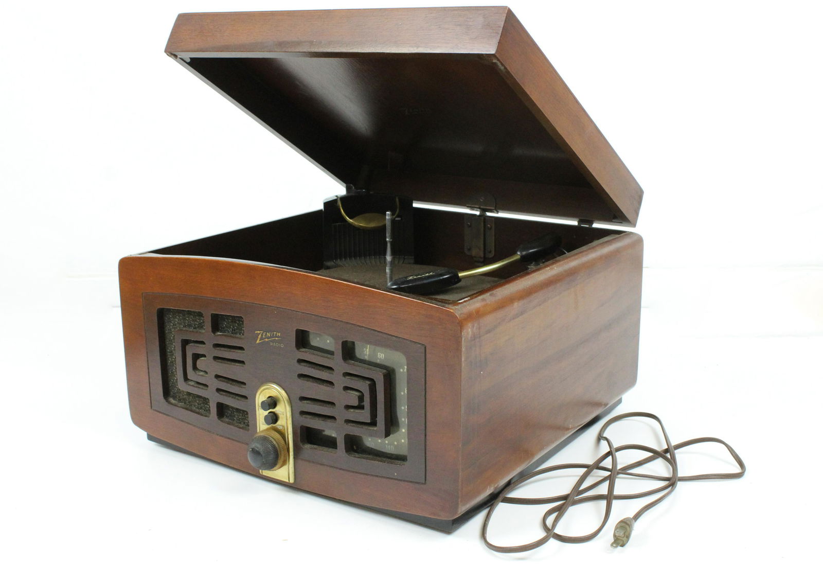 Columbia Model 420 record player in original box: Columbia Model 420 record player or turn table in its original box.