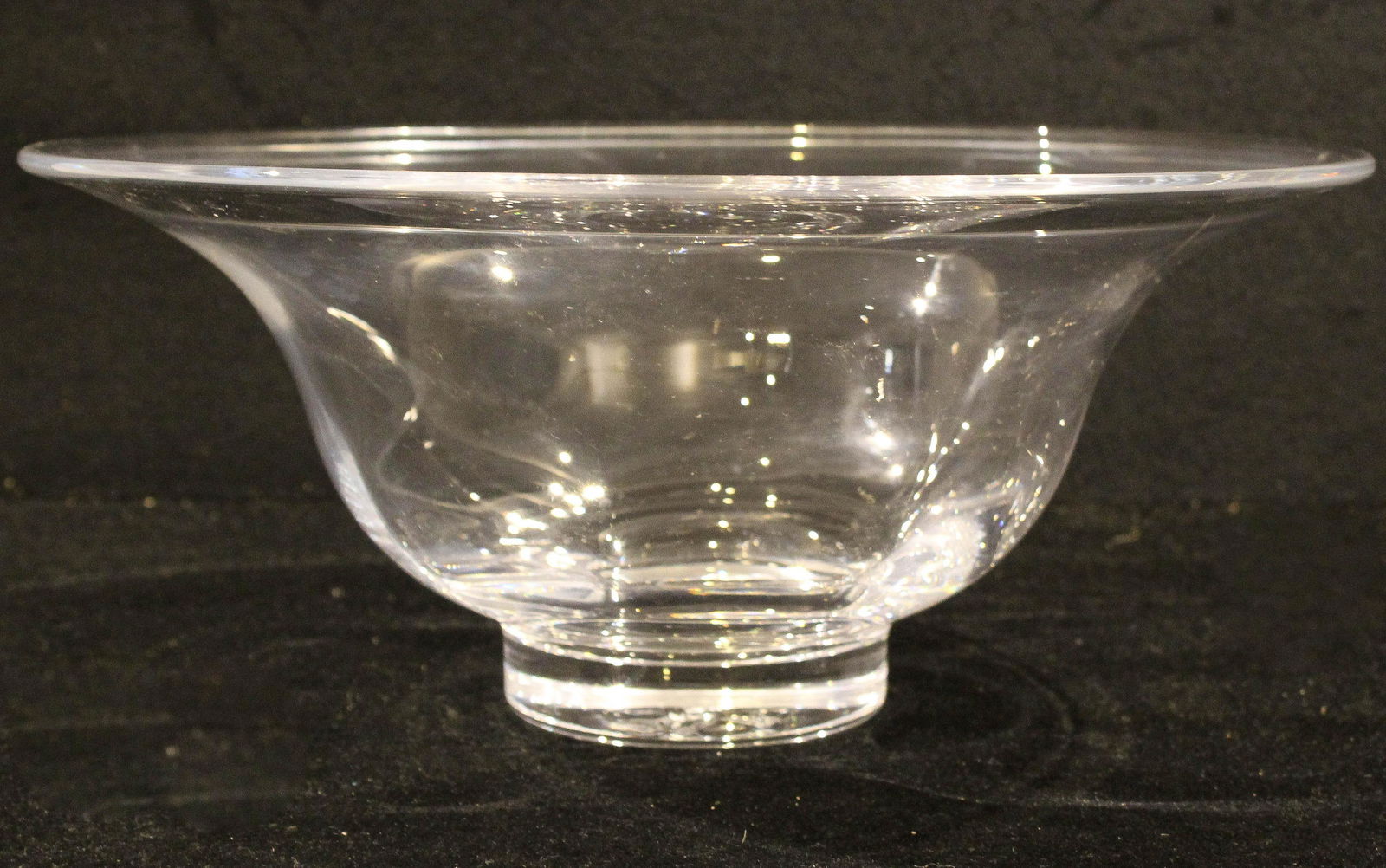 Simon Pearce Shelburne glass centerpiece bowl: Simon Pearce Quechee, VT artisan hand blown crystal "Shelburne" art glass centerpiece bowl 6" x 13.25"