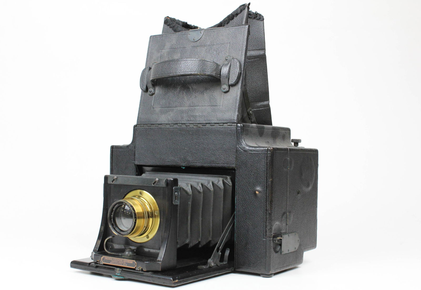 Folmer & Schwing Graflex 3A Camera: Folmer & Schwing Eastman Kodak & Company Graflex 3A camera with a Bausch & Lomb Zeiss Protar Series VII lens with an 11 3/16" focus, with original case & lens cover, box 10" x 7" x 5"