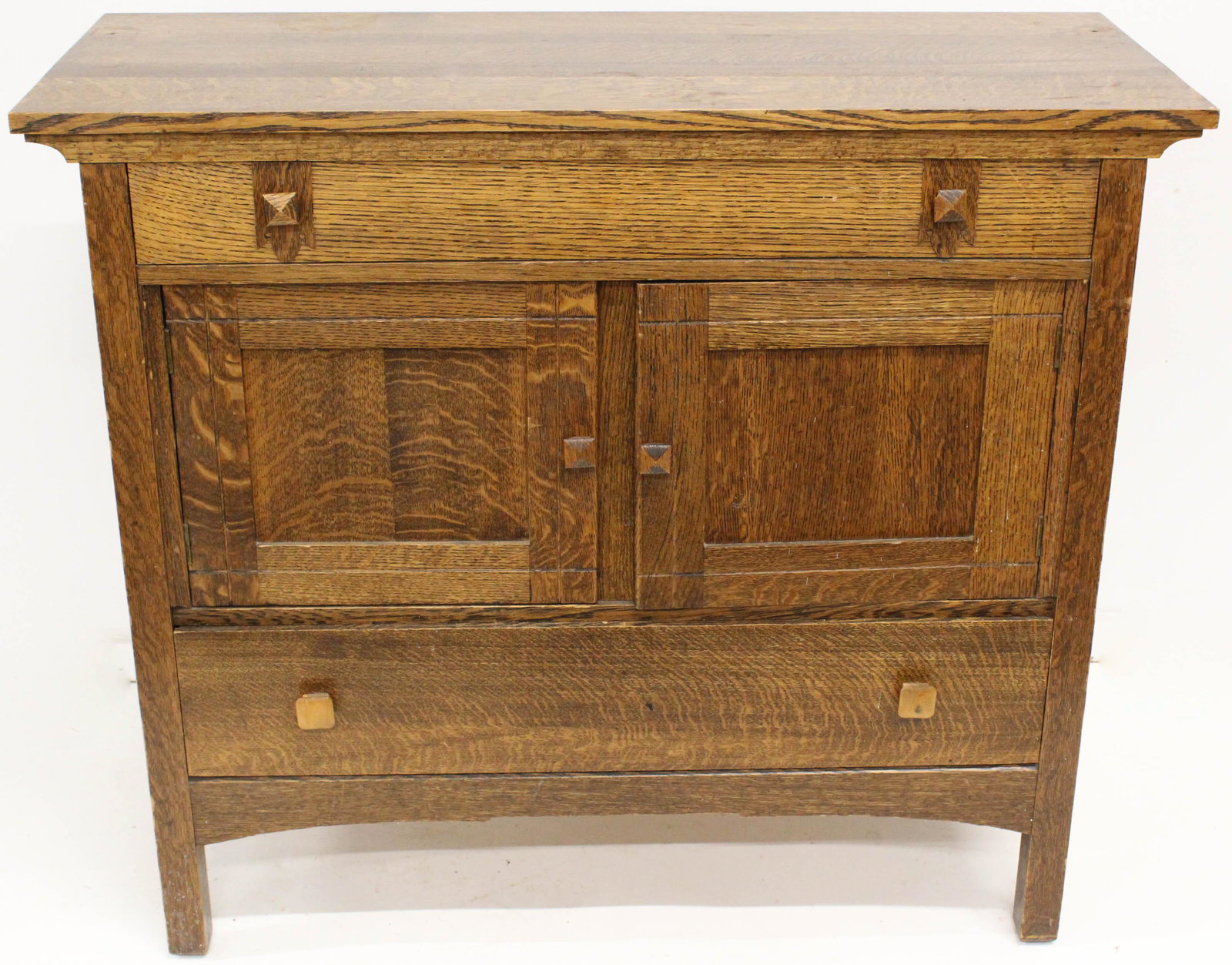 Arts and Crafts Mission Oak Sideboard Server: Arts and Crafts style quarter sawn oak sideboard or server having two drawers over two doors, over long drawer, nicely refinished, missing back splash 38.5" x 44" x 17"
