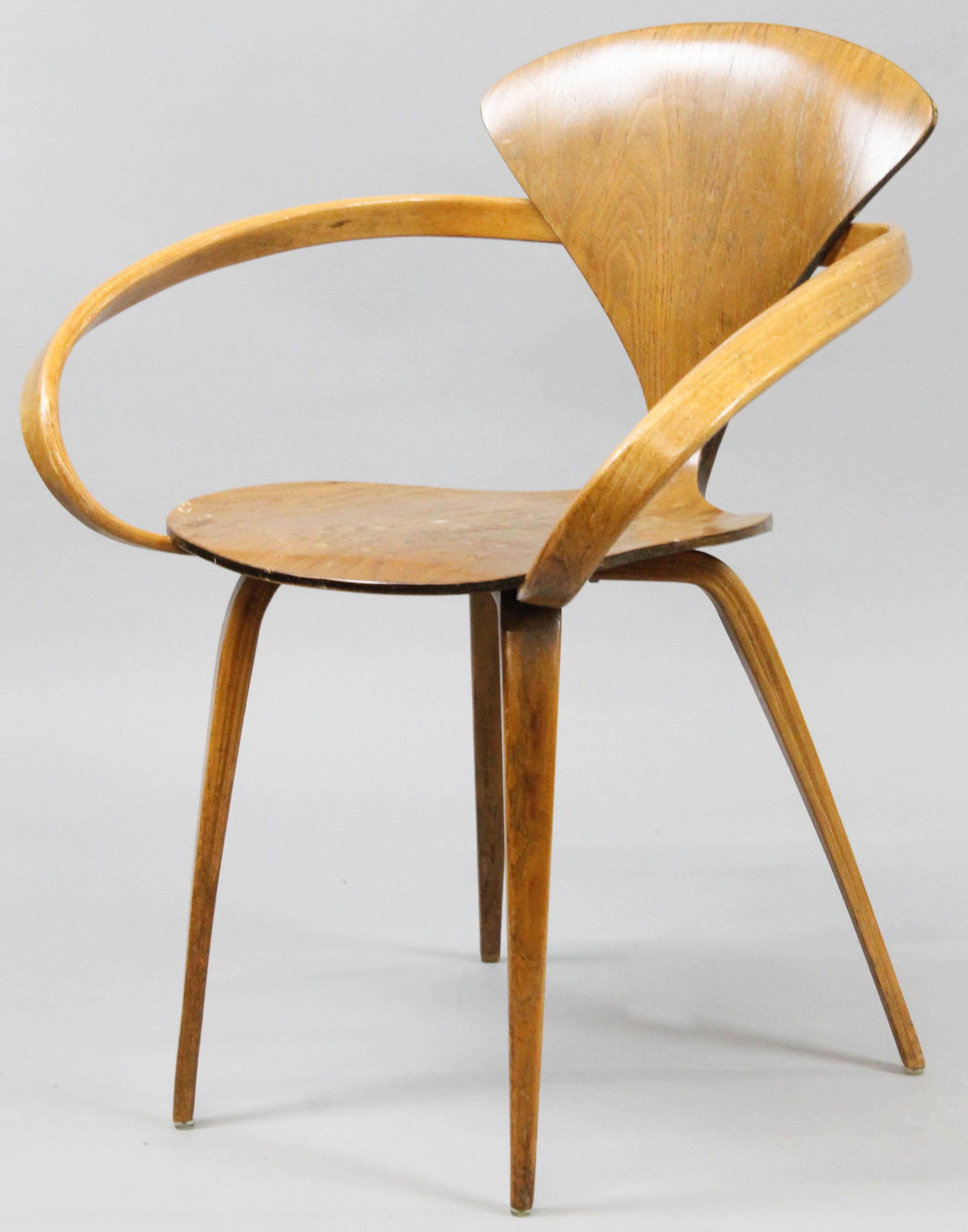 Norman Cherner for Plycraft Pretzel Chair: Mid Century Norman Cherner for Plycraft pretzel chair, designed by "Bernardo" on gold Plycraft label, ht 31 1/2", some waterstaining