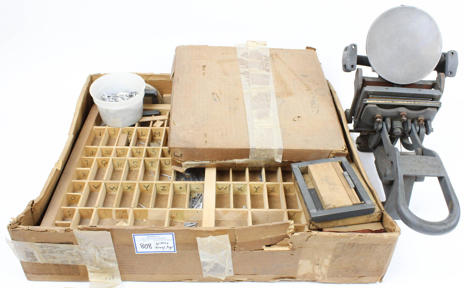 Vintage Kelsey Printing Press and Type: Vintage Kelsey & Co., Meriden, CT hand operated printing press, with type, size 3" x 5"