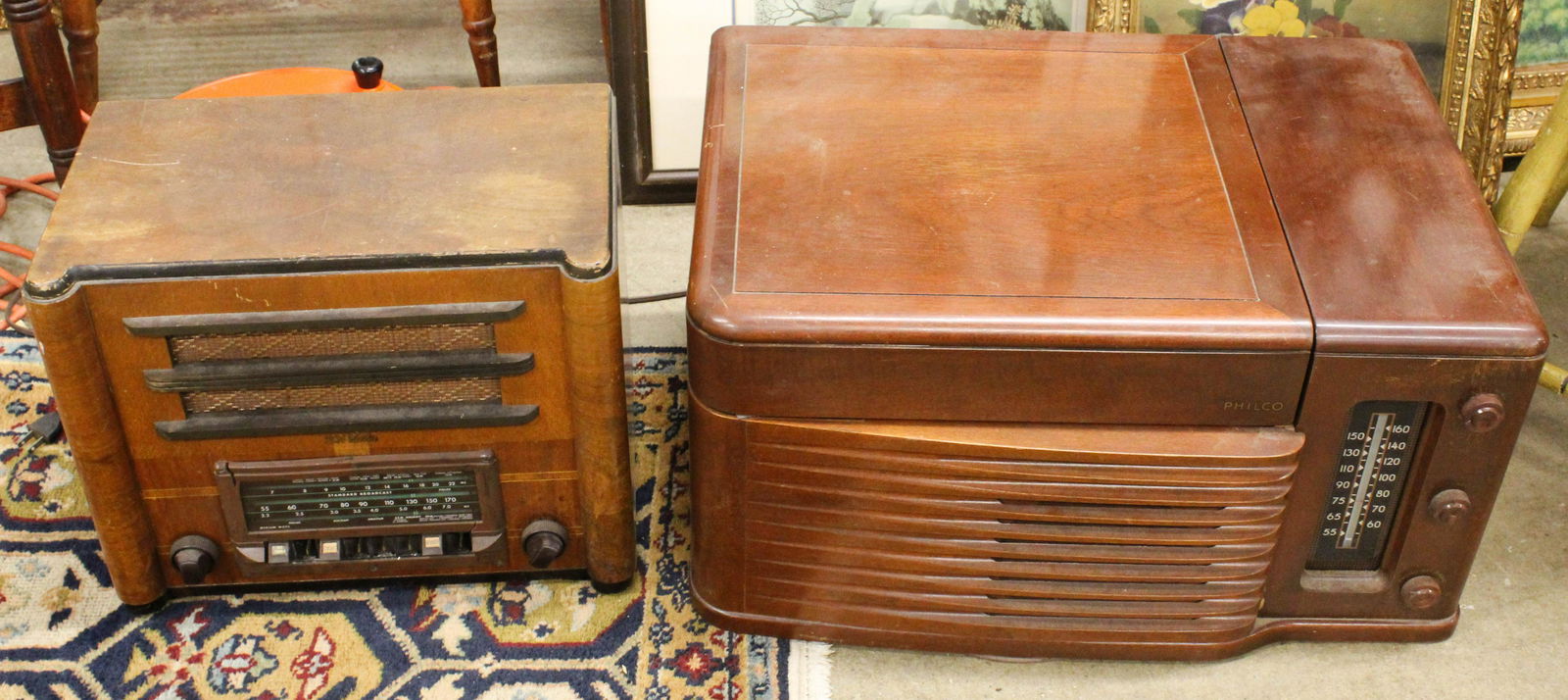 Philco Record Player and RCA Victor Radio: 1940's Philco Mahogany Case Record Player and RCA Victor walnut case table top radio -as found, untested condition
