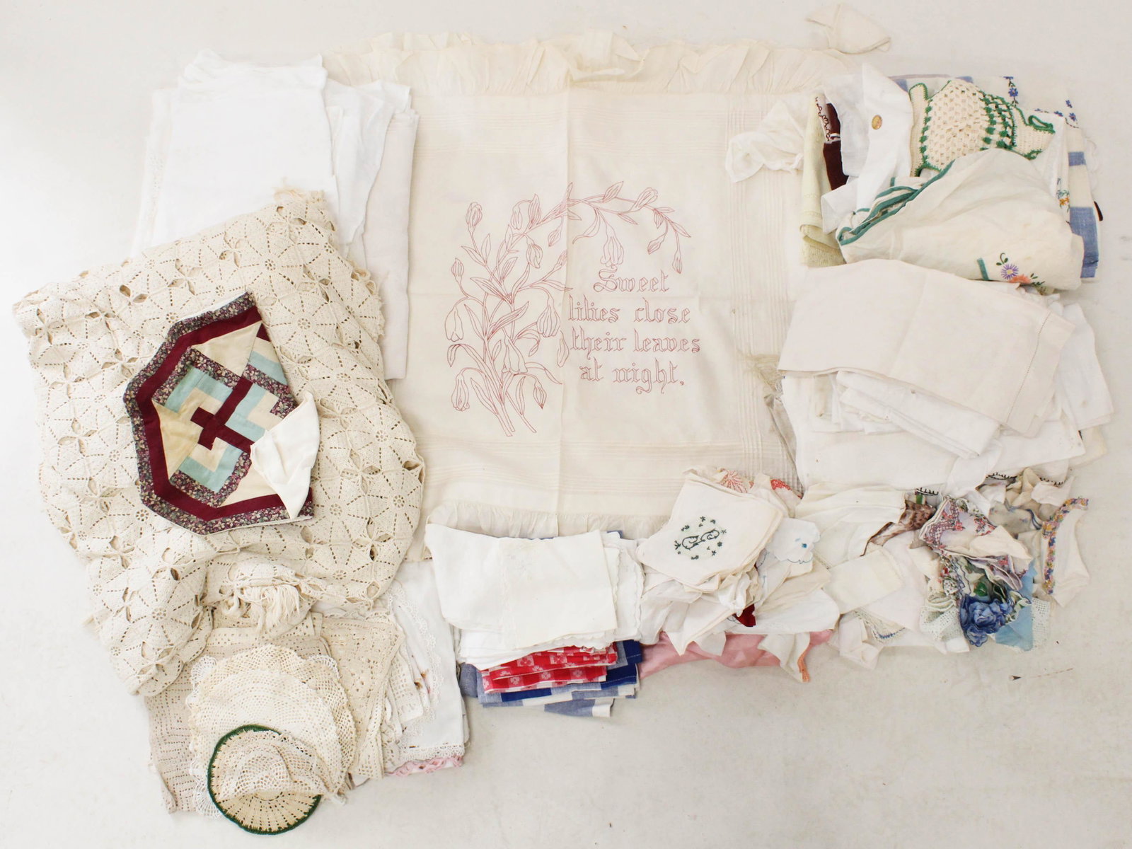 Large Lot of Vintage Table Linens and Needlework: Large Lot of Vintage Table Linens and Needlework including embroidered bureau scarves, tablecloths, tea towels, damask napkins, pillowcases, etc.