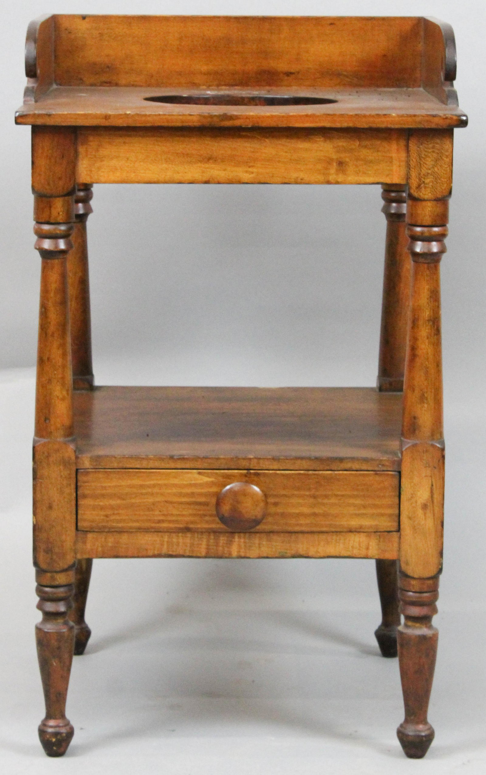 Country pine wash stand: Country pine two tier wash stand. Refinished clean.