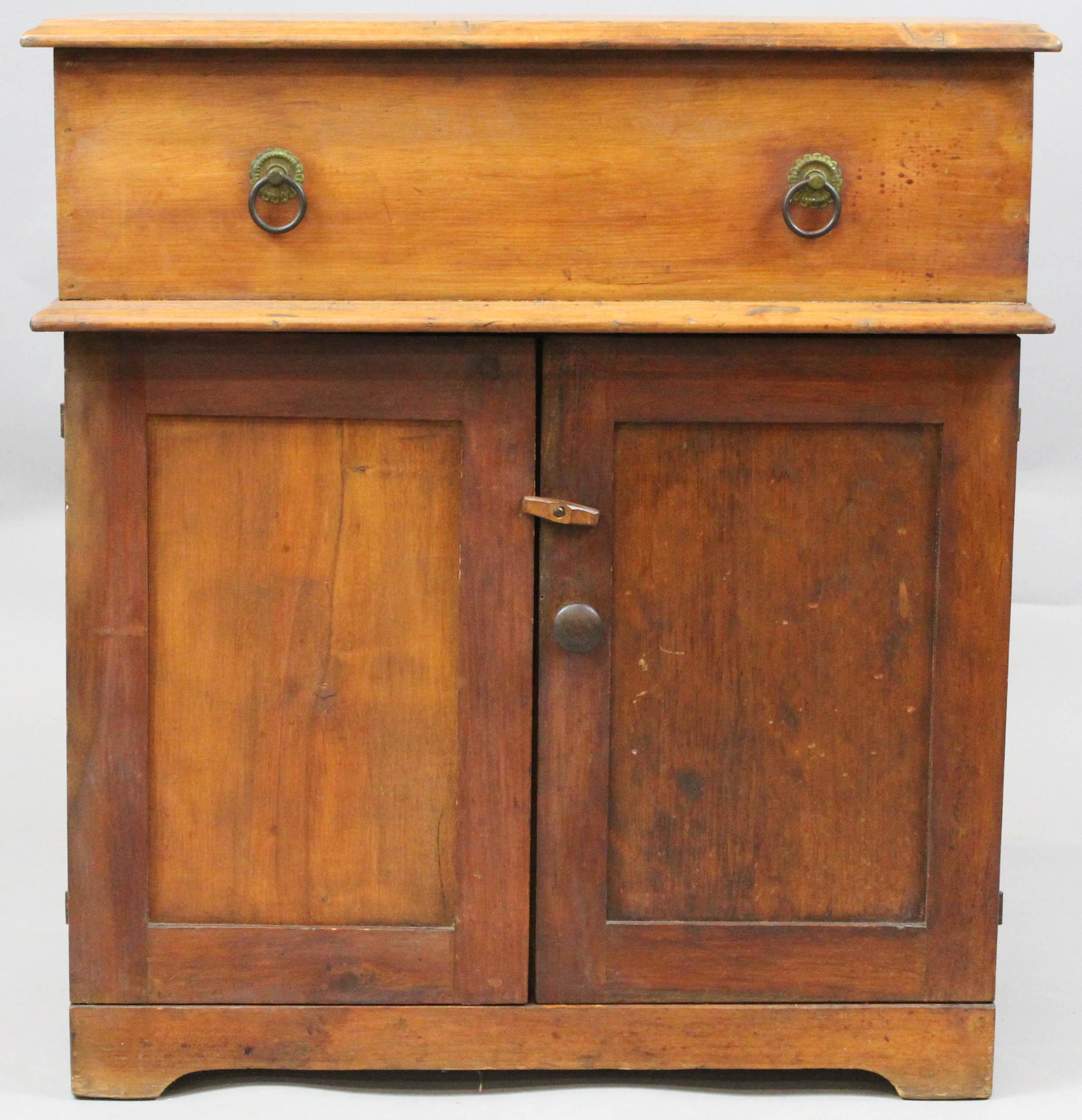 19th c Pine Lift Top Commode: 19th c pine lift top commode