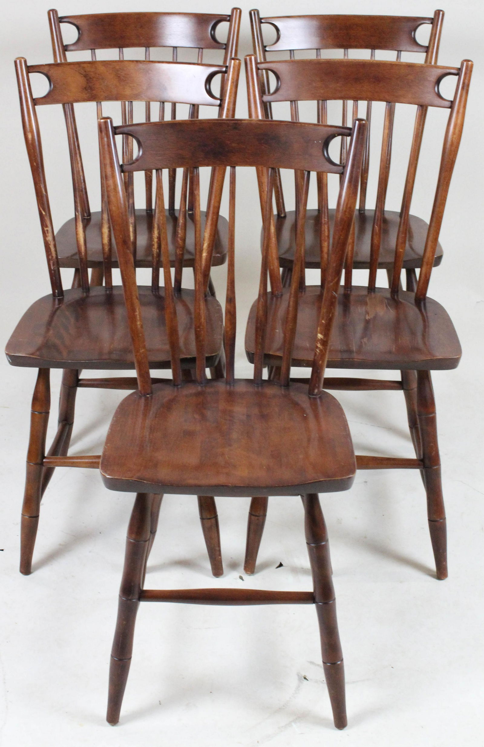 Set of 5 Bent Bros. rock maple side chairs: A set of 5 Bent Brothers rock maple Windsor side chairs. Ca. 1950.