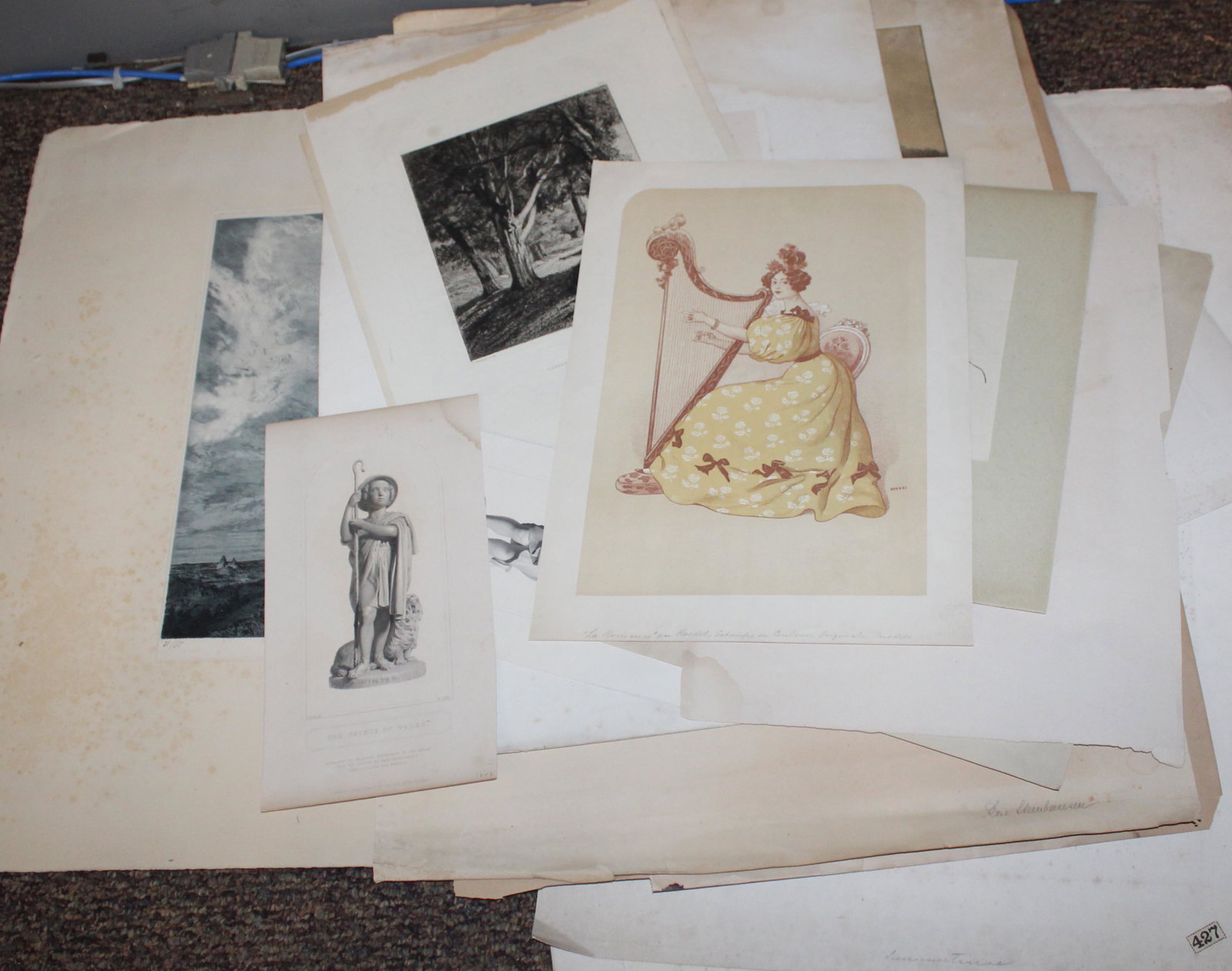 Large lot of Romantic prints: Approximately 100 prints, engravings etc. with romantic subjects, beauties fictional characters, theatrical scenes etc.