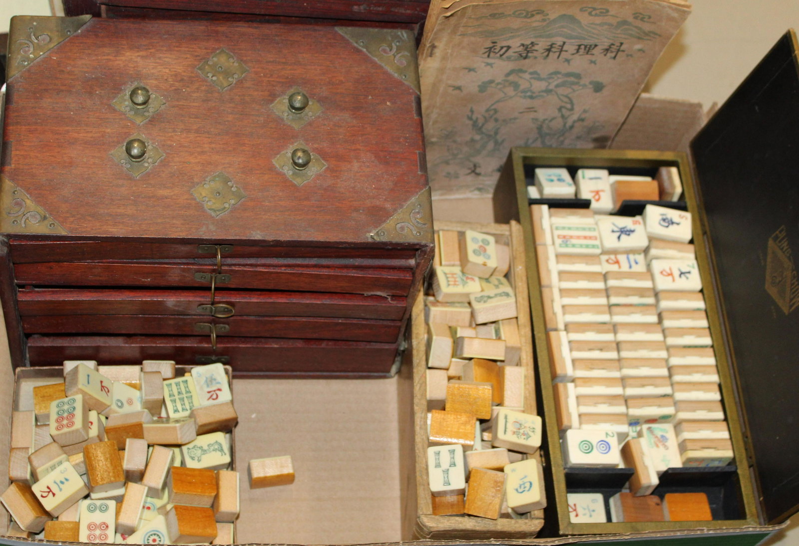 Two uncollated Mah Jong sets: Two uncollated Mah Jong sets as found with bone and celluloid faces