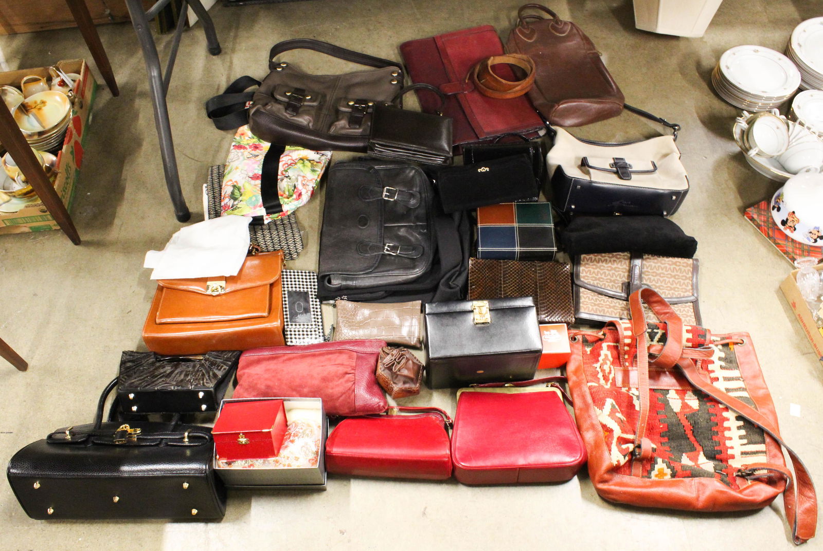 20 various vintage handbags: A group of 20 plus vintage handbags including Kate Spade, Michael Kors, alligator, flat woven, leather travel boxes, and more.