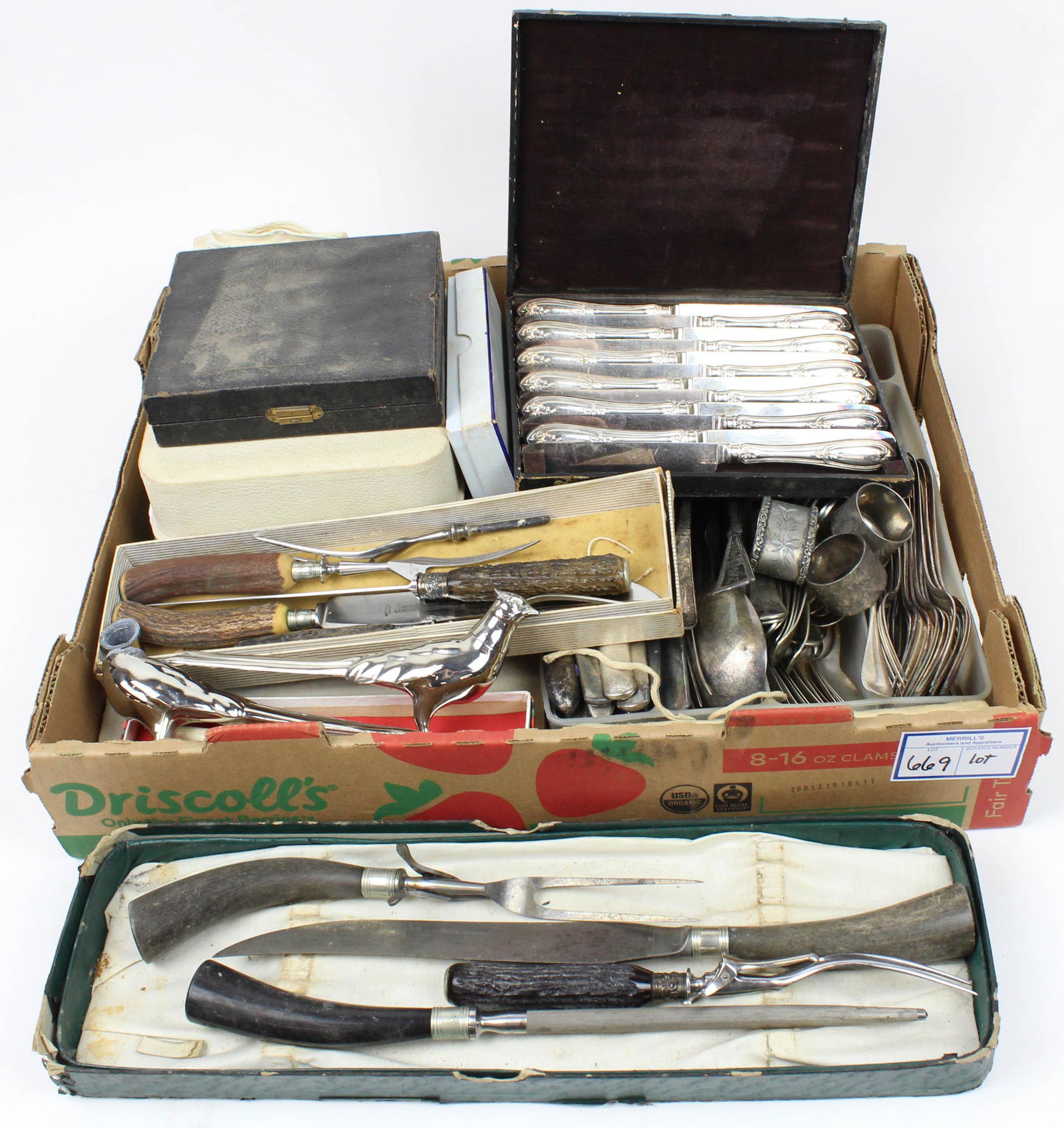 Assorted silverplated flatware and Cutlery: Lot of assorted silverplated flatware including some Aesthetic movement patterns, stag antler and horn handled carving sets, cased set of mid 19th c. fruit knives, etc.