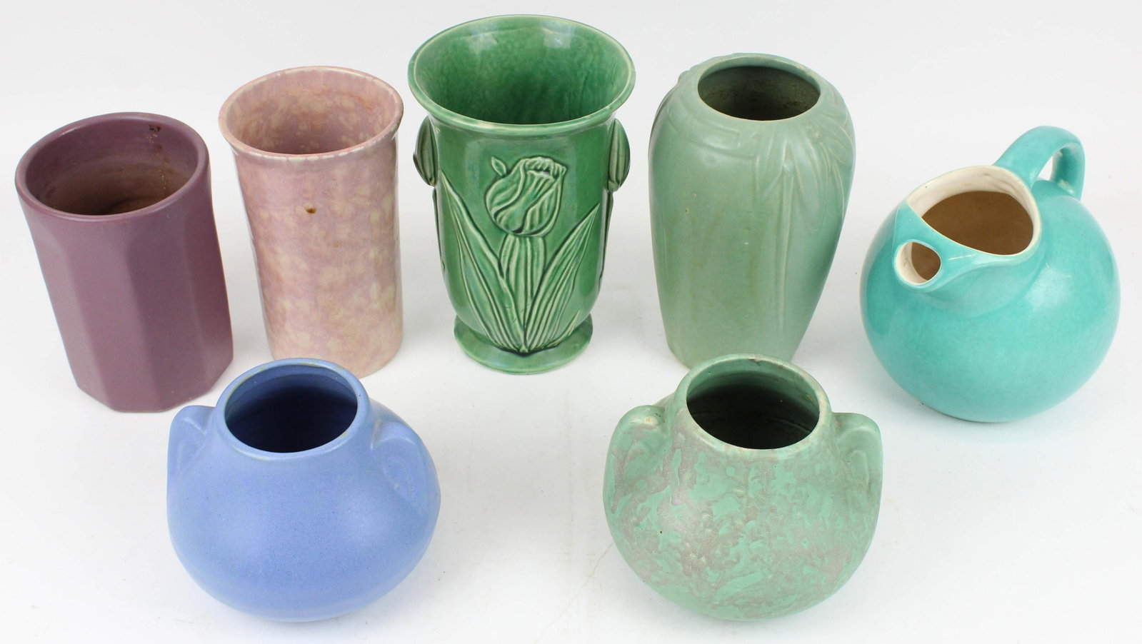 7 pcs. Art Pottery Tableware Including McCoy: 7 pcs. Art Pottery Tableware Including McCoy vase, Scarce Bennington Pottery pink agate vase, 2 Weller type vases, etc. ht 5"-9"