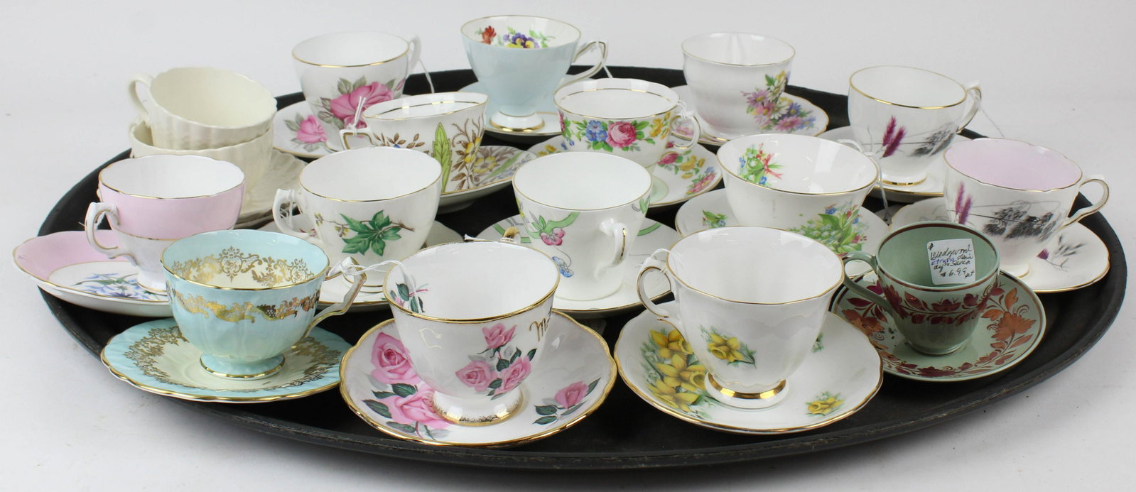17 English Bone China Tea Cups and Saucers: Collection of 17 English Bone China Tea Cups and Saucers including Spode, Wedgwood, Colclough, Aynsley, Kent, etc.