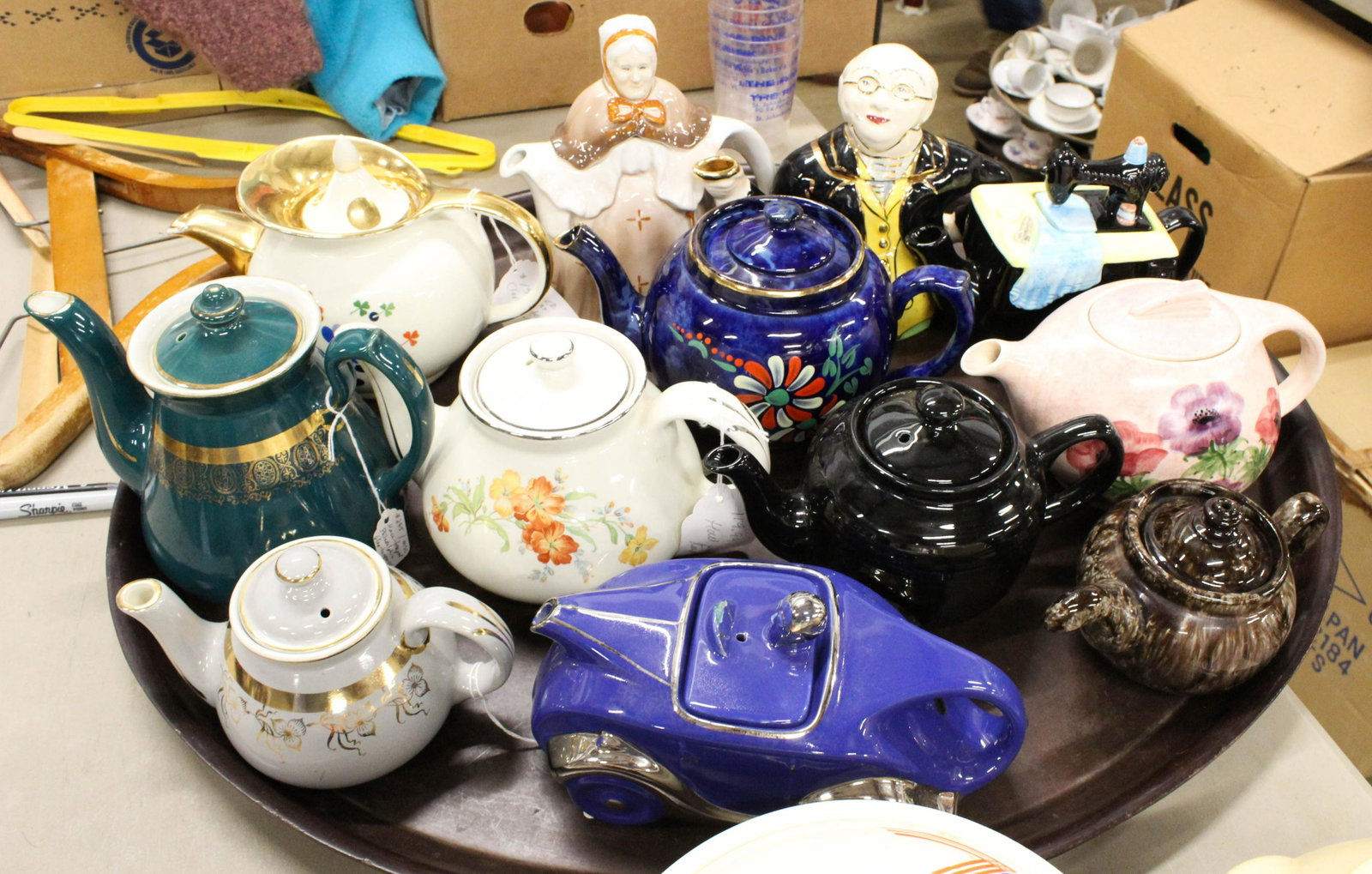 Collection of 12 1940's Teapots Incl. Hall Pottery: Collection of 12 vintage 1940's Teapots Including Hall Pottery Art Deco style examples, some figural by various English makers ht. 4.5"-8.5"