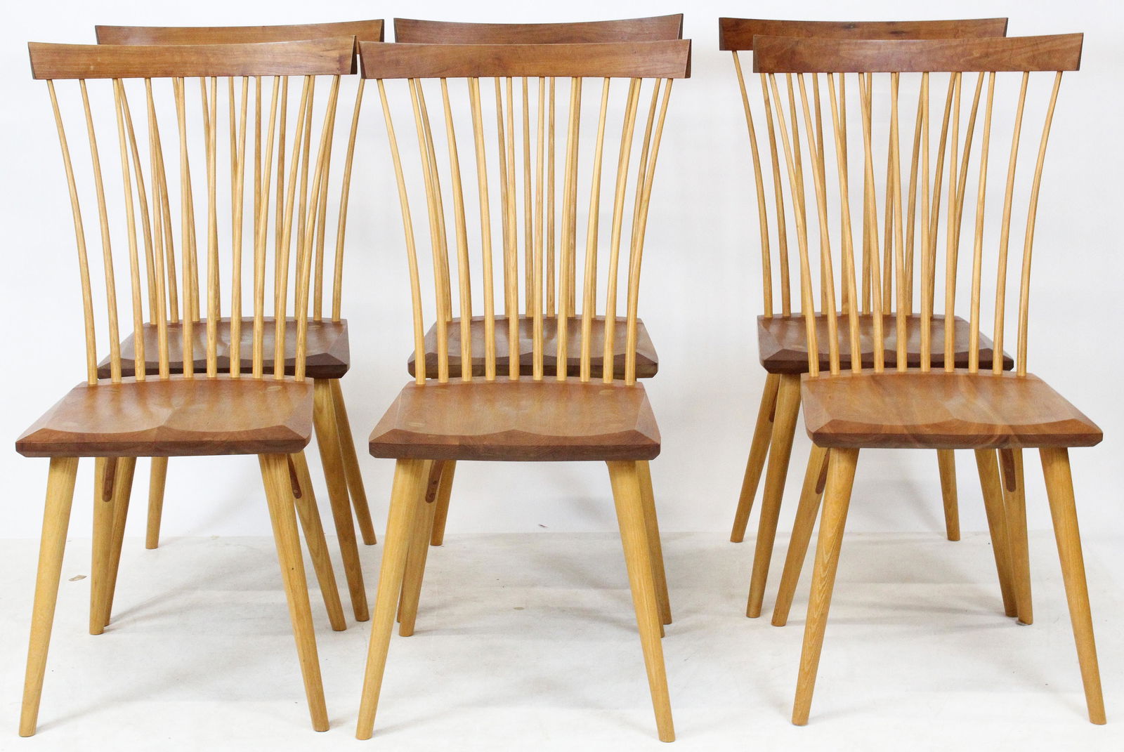 Set of 6 Thomas Moser Eastward Dining Chairs: Set of Six Thomas Moser Auburn Maine "Eastward" dining chairs in a Windsor Style hand crafted in cherry signed and dated under seats 17" at seat 39" at rails