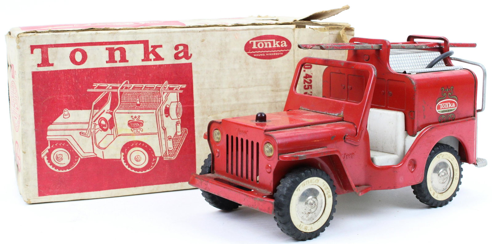 Tonka 425 Jeep Pumper with Box: Tonka pressed steel 425 Jeep Pumper with original box, truck has light wear, ladder has heavy wear, length 10 1/2"