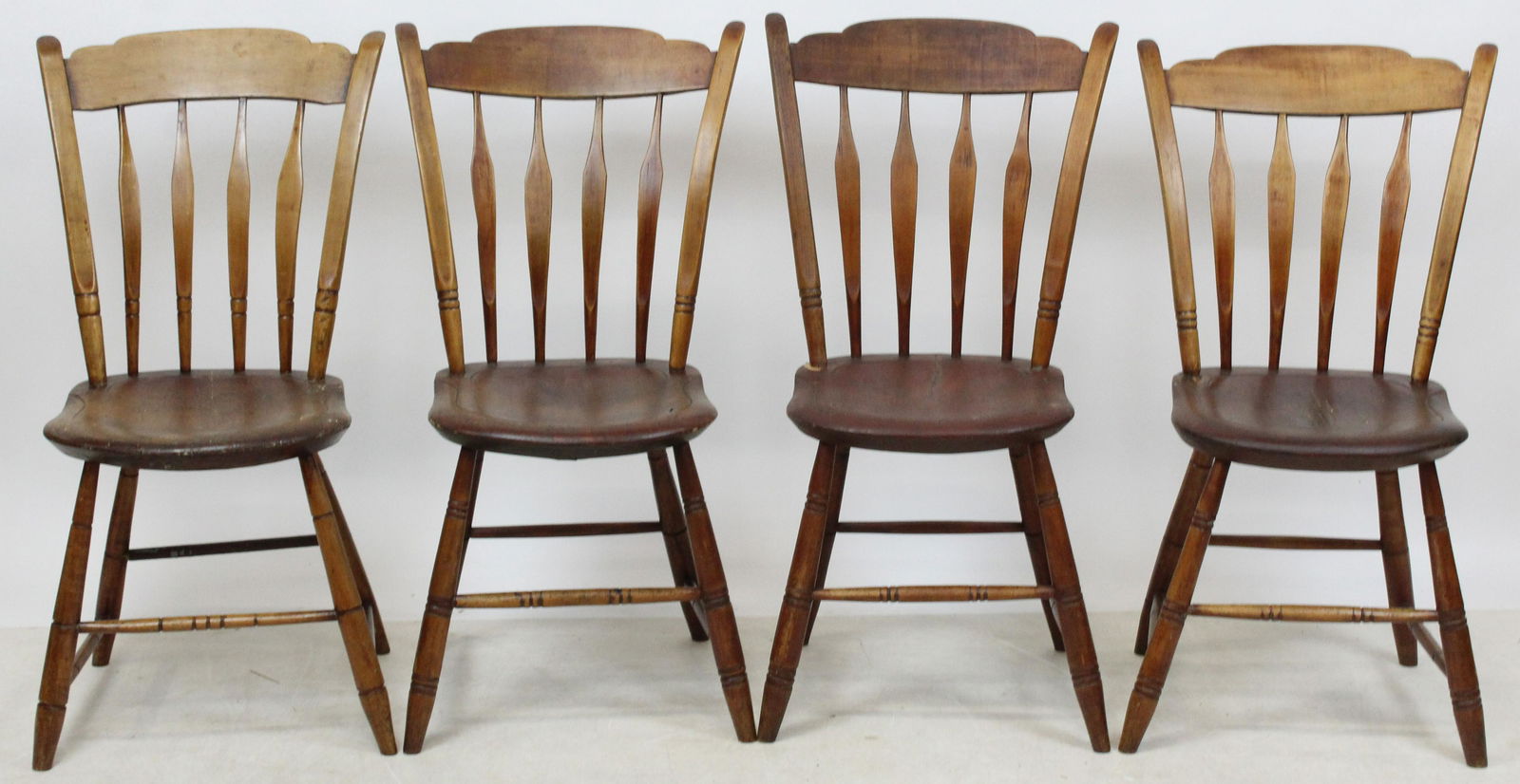 Set of 4 Rabbit Ear Windsor Chairs: A set of 4 refinished rabbit ear Windsor maple chairs.