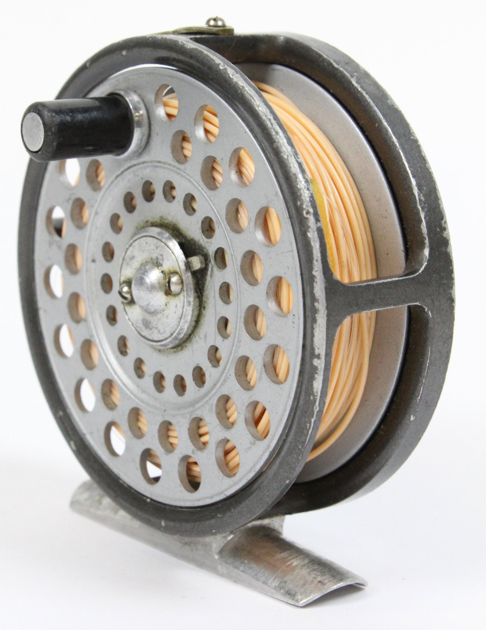 Hardy Featherweight Fly Reel: A vintage Hardy Featherweight fly reel. 3" diameter. Worn, works well.