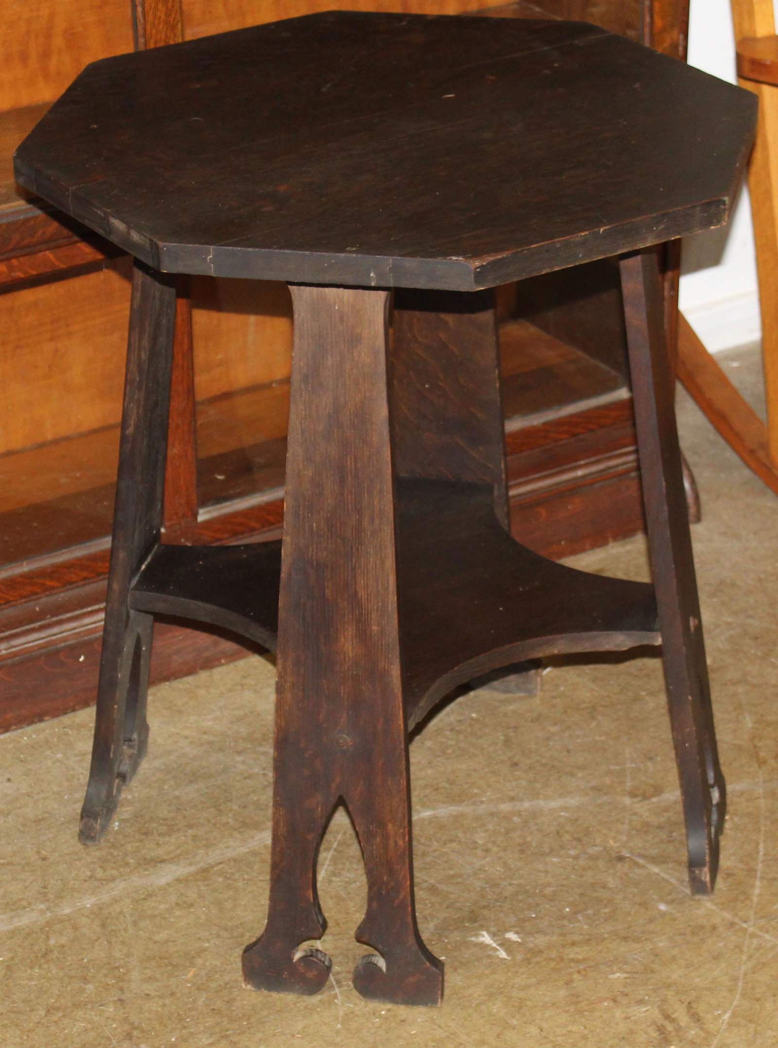 Early 20th c Arts and Crafts Lamp Table: Early 20th c Arts and Crafts oak lamp table 24 x 24 x 28"