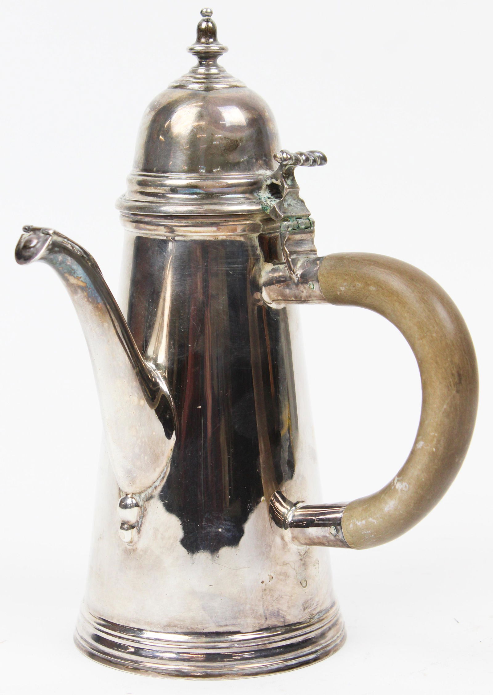 1925 London Sterling Cocoa Pot by C. S. Harris: Fine 1925 Charles Stuart Harris London sterling silver Georgian style chocolate pot with side pour spout, finial capped top, retailed by James Robinson 721 Fifth Avenue NYC, "E.B.L." block letter mono