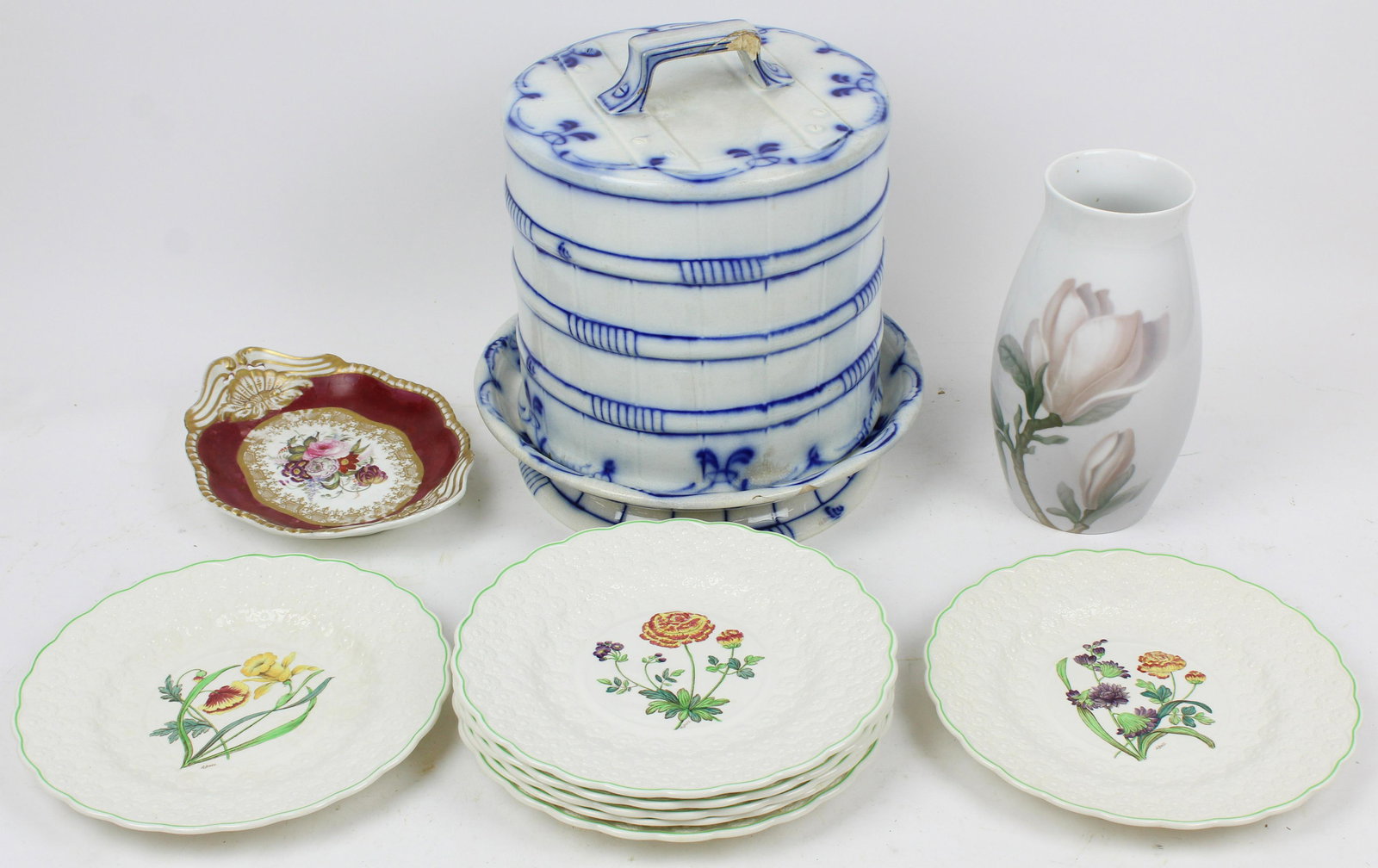 Group of European Porcelain including Spode: Group of European porcelain including 7 Spode botanical decorated dinner plates, Bing and Grondahl magnolia decorated bouquet vase, early hand painted dish, and cobalt blue decorated barrell form chee